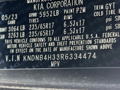 2024 Kia Carnival LX