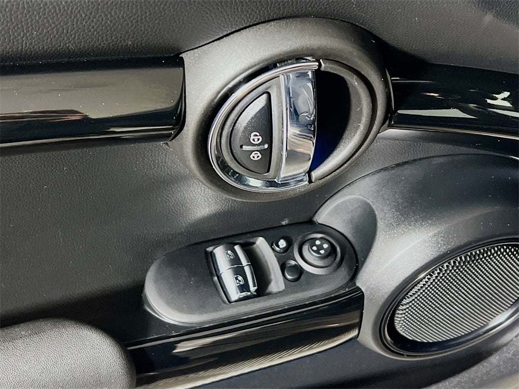 2023 MINI John Cooper Works Base