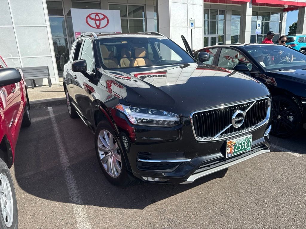 2018 Volvo XC90 T6 Momentum