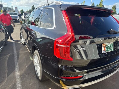 2018 Volvo XC90 T6 Momentum