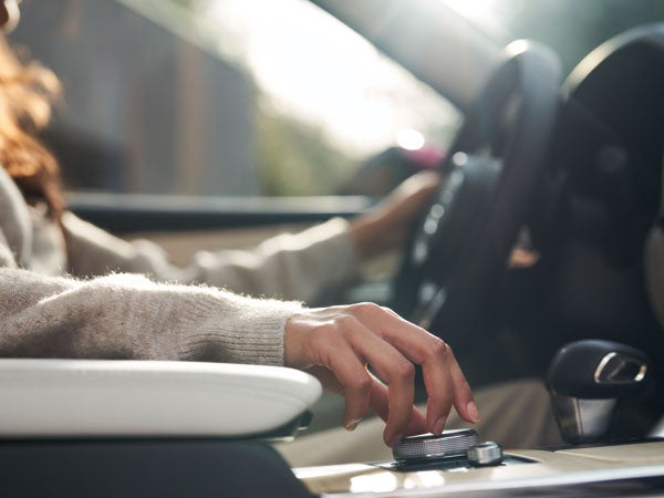 Royal Moore Mazda in Hillsboro OR