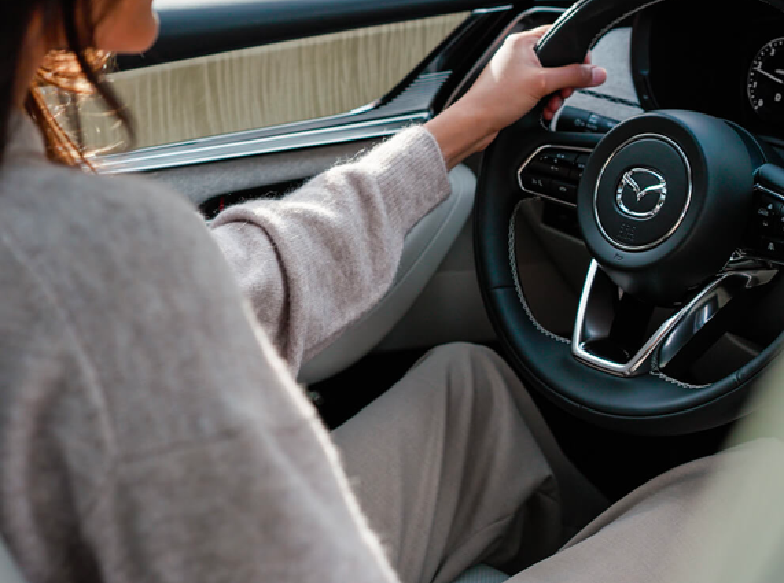 Royal Moore Mazda in Hillsboro OR