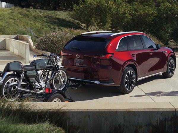 Royal Moore Mazda in Hillsboro OR