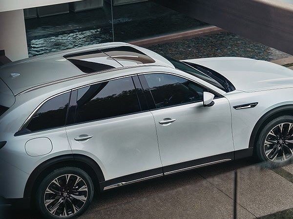 Royal Moore Mazda in Hillsboro OR