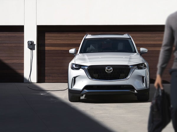 Royal Moore Mazda in Hillsboro OR