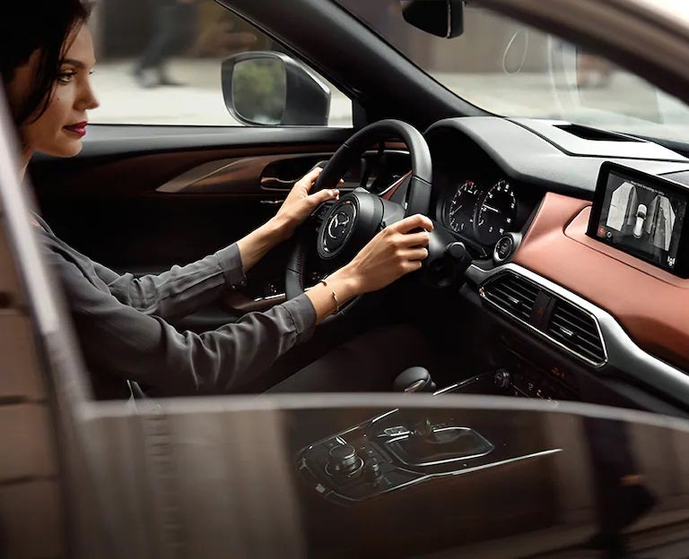 Royal Moore Mazda in Hillsboro OR